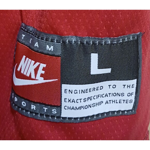 Scottie Pippen (Nike)-(Bulls)-(Jersey)-(Red)-(New)-(Size L)-$90.00 - Picture 10 of 10